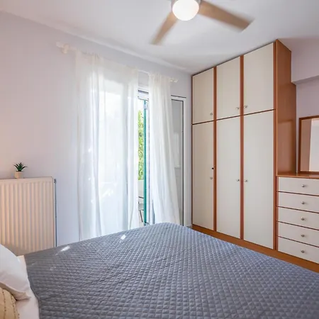 Apartment Ten Suns 4