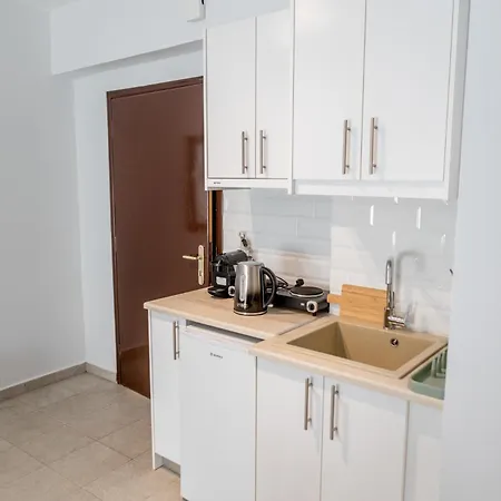 Apartment Ten Suns 4 *